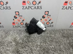 ����� ���������������� Mazda 3 GJ6A5858XC BK GJ6A5858XC ����