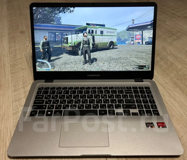 Maibenben. 15.6", 4����, ��� 8 ��, ���� 512���, WiFi: 1, Bluetooth: 1, ����������� �� 7��. ����