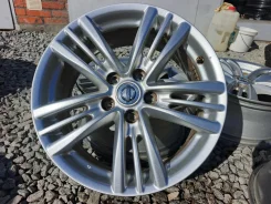 Nissan. 7.5x17", 5x114.3, ET45 ����