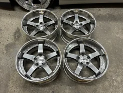 SSR Professor SP4R. 9.0/9.0x17", 5x114.3, ET11/1 ����