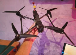 SpeedyBee. � ������� ����
