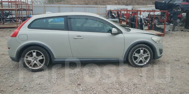 Volvo C30. MK43, B4204S3 ����