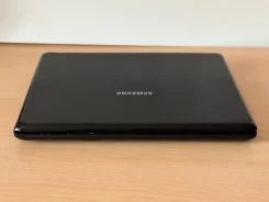 Samsung R410. 14", 2����, ��� 2048 ��, ���� 250���, WiFi: 1, Bluetooth: 1 ����