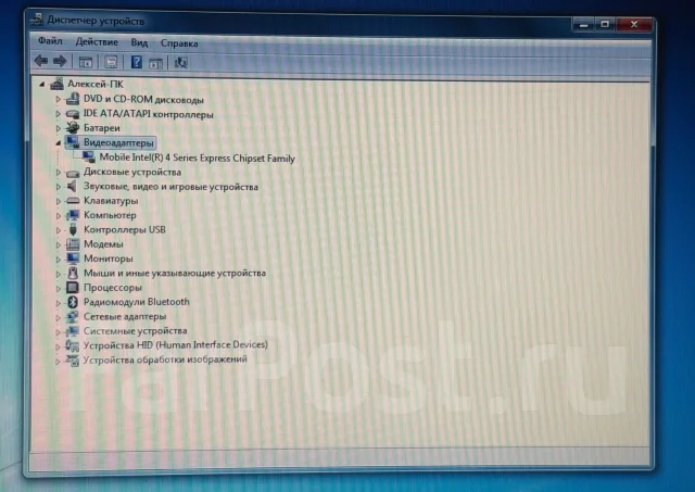 Samsung R410. 14", 2����, ��� 2048 ��, ���� 250���, WiFi: 1, Bluetooth: 1 ����