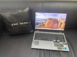 Lenovo LOQ 15IAX9E. 15.6", 2,4����, ��� 16 ��, ���� 500���, WiFi: 1, Bluetooth: 1, ����������� �� 8��. ����