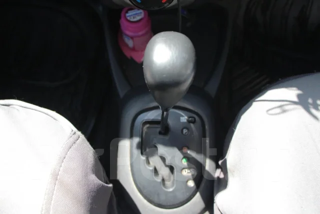 Toyota Vitz. ��������, ��������, 1.0 (71��.�.), ������, 180 000����. �� ����