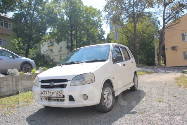 Suzuki Swift. �������, ��������, 1.0 (88��.�.), ������, 290 000����. �� ����