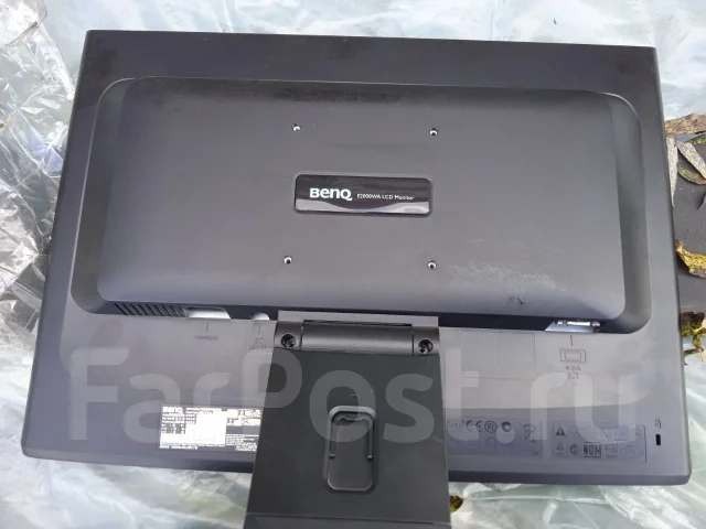 Samsung. 20", ���������� �� (LCD, LED, QLED) ����