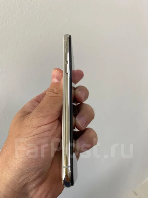 Apple iPhone X. �/�, 64 �� ����