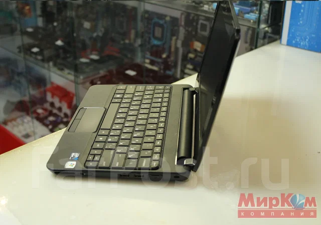 HP Mini 210. 10.1", 1,7����, ��� 2048 ��, ���� 60���, WiFi: 1, ����������� �� 1��. ����