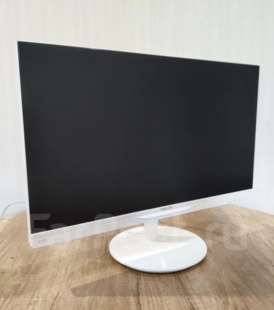 Philips. 23", ���������� �� (LCD, LED, QLED) ����