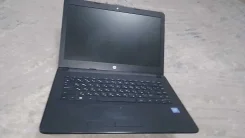 HP 14-bs000ur. 14", 1,6����, ��� 4 ��, ���� 500���, WiFi: 1, Bluetooth: 1, ����������� �� 3��. ����