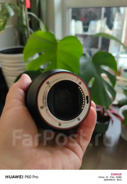 Viltrox. ������� ������� 77 �� ����