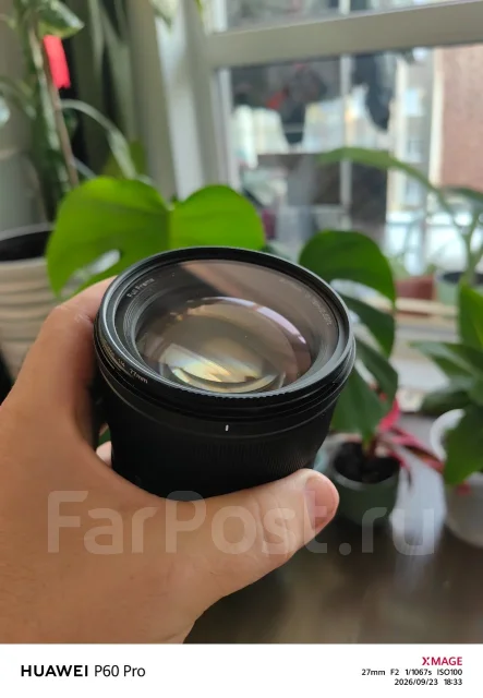 Viltrox. ������� ������� 77 �� ����