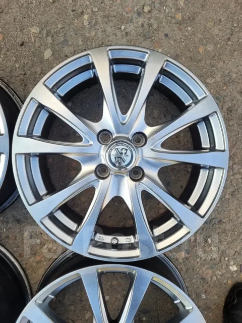 M.T.S. Japan. 6.0x16", 4x100, ET42 ����