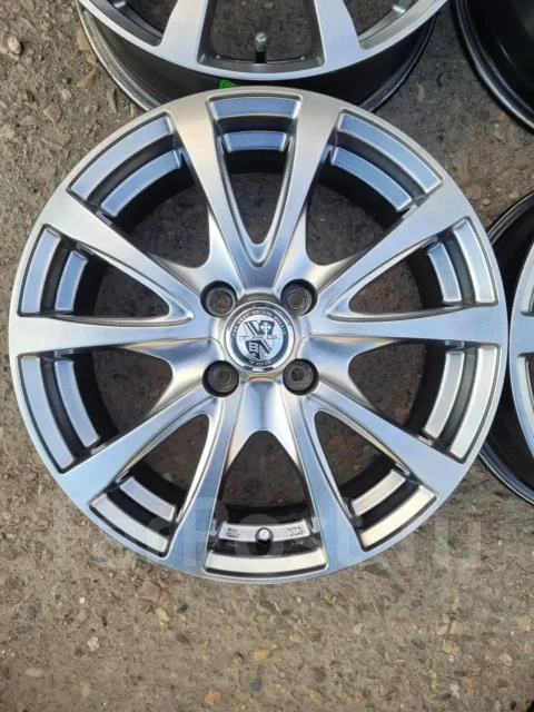 M.T.S. Japan. 6.0x16", 4x100, ET42 ����