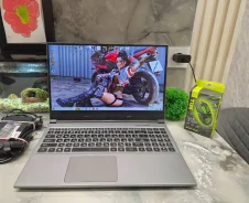 Mechrevo. 15.6", 4,1����, ��� 16 ��, ���� 756���, WiFi: 1, Bluetooth: 1, ����������� �� 2��. ����