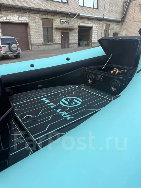 Skylark. 2025 ���, ����� 5,7��., ��������� ���������, 140��.�., ������ ����