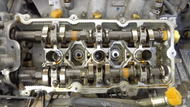��������� Infiniti FX35, FX45 10102CG7A1 ����