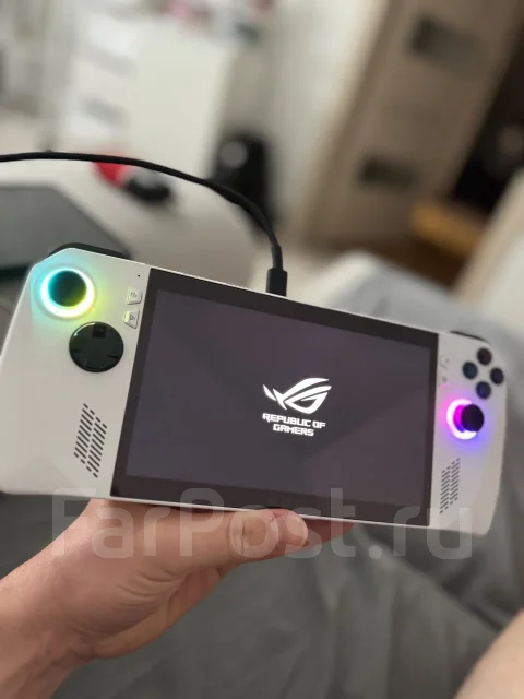 Asus ROG Ally ����