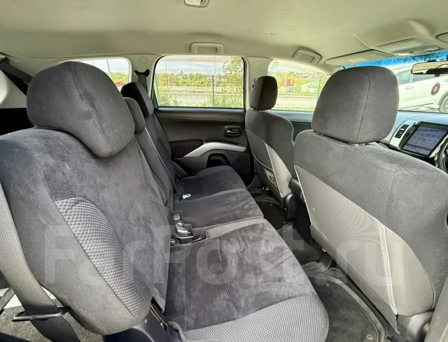 Mitsubishi Outlander. �������, 4wd, 2.4 (170��.�.), ������, 226 000����. �� ����