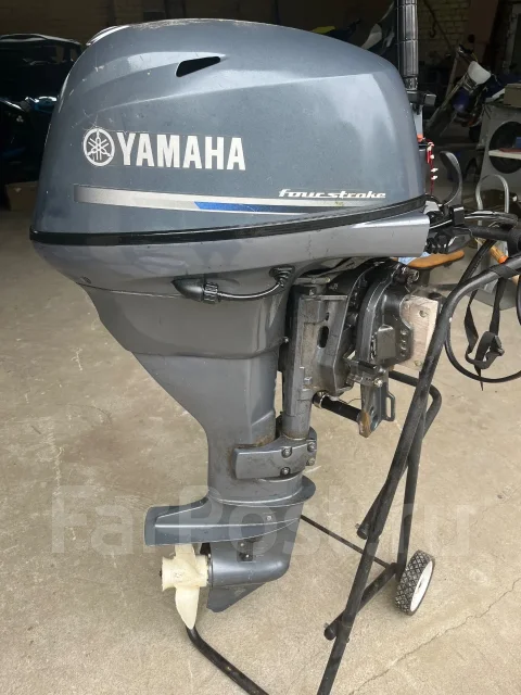 Yamaha. 25��.�., 4-�������, ����������, ���� L (508 ��), 2010 ��� ����