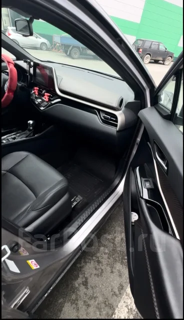 Toyota C-HR. ��������, 4wd, 1.2 (116��.�.), ������, 61 743����. �� ����
