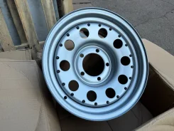Grizzly. 7.0x16", 5x139.7, ET0, �� 108,5���. ����