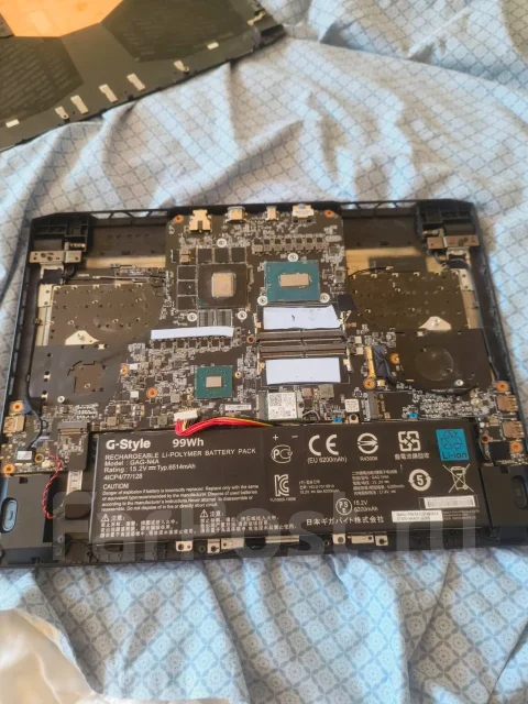 Gigabyte Aorus 17X. 17.3", 5,6����, WiFi: 1, Bluetooth: 1, ����������� �� 6��. ����