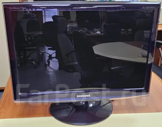 Samsung. 22", ���������� �� (LCD, LED, QLED) ����