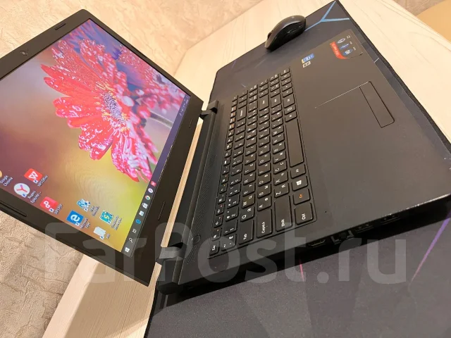 Lenovo. ��� 4 ��, ���� 232���, WiFi: 1, Bluetooth: 1, ����������� �� 8��. ����