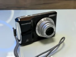 Olympus FE-47 ����