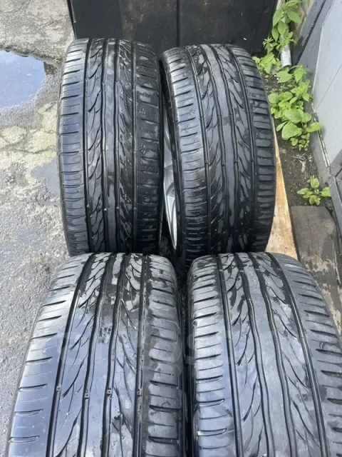 Kumho Ecsta PS31