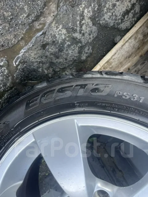 Kumho Ecsta PS31