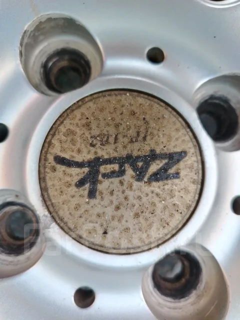 Zarc. 5.5x14", 4x100, ET-45 ����