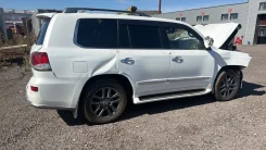 Lexus LX570 ����