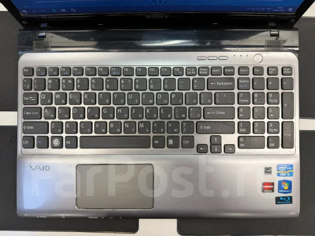 Sony VAIO. 15.6", 2,5����, ��� 6 ��, ���� 256���, WiFi: 1, Bluetooth: 1 ����