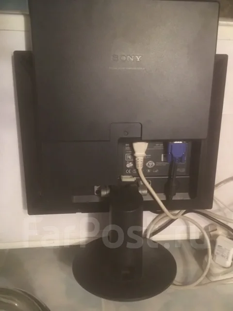 Sony. 15", ���������� �� (LCD, LED, QLED) ����