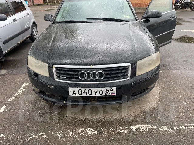 Audi A8 ����