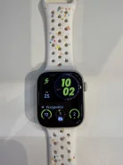 Apple Watch Series 8. GPS ����