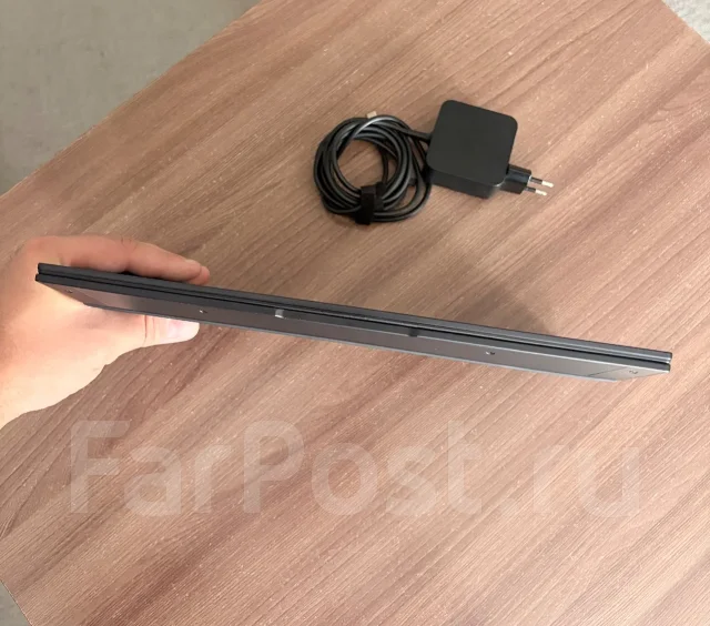 Asus ZenBook 14 OLED. 14", ��� 8 ��, ���� 512���, WiFi: 1, Bluetooth: 1 ����