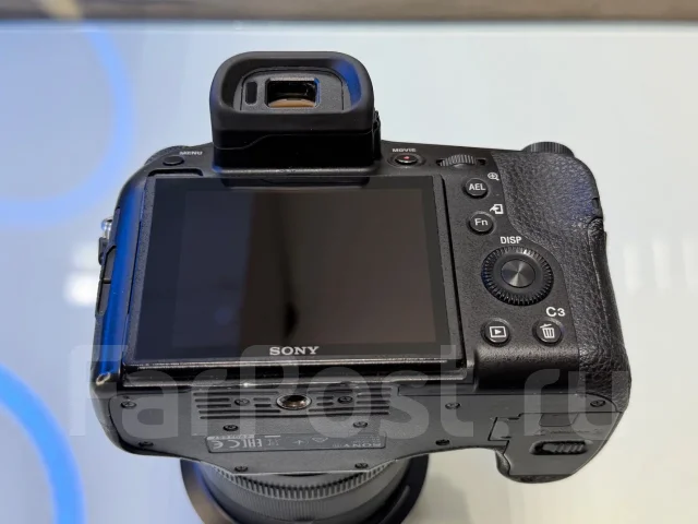 Sony Cyber-shot DSC-RX10 IV ����