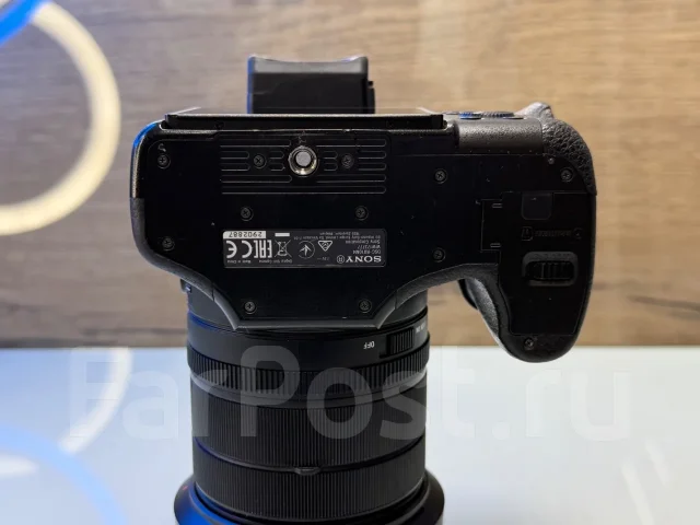 Sony Cyber-shot DSC-RX10 IV ����