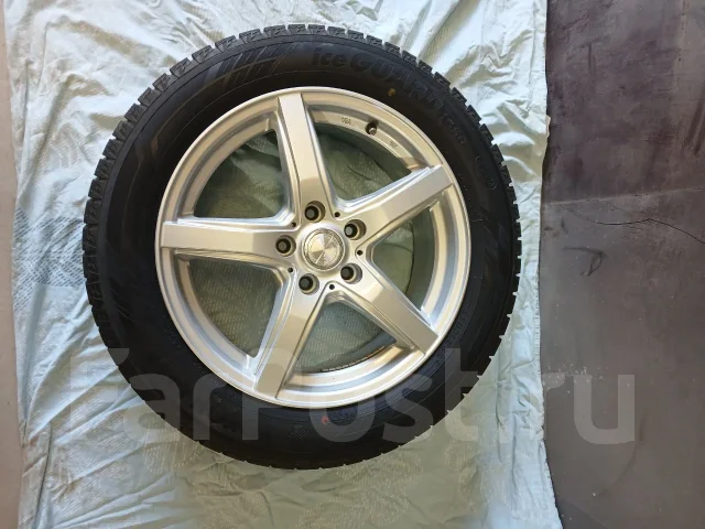 Yokohama Laycea 02. 7.0x17", 5x114.3, ET48, �� 73,1���. ����
