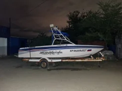 Wake surf ����������� (���� ����) Sky Supreme V220. 2005 ���, ����� 6,4��., ��������� ������������, 400��.�., ������ ����