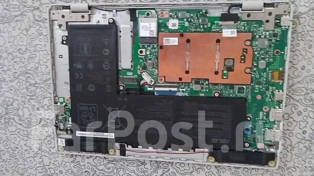 Laptop Asus E210MA. 11.6", 1,1����, ��� 4 ��, ���� 64���, WiFi: 1, Bluetooth: 1, ����������� �� 6��. ����
