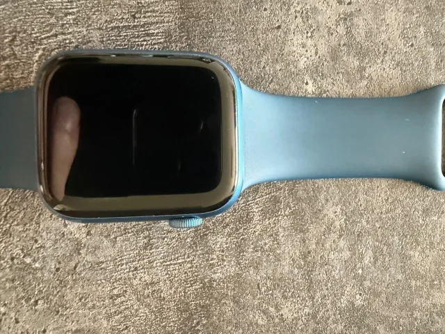 Apple Watch Series 7. GPS, NFC, IP68 ����