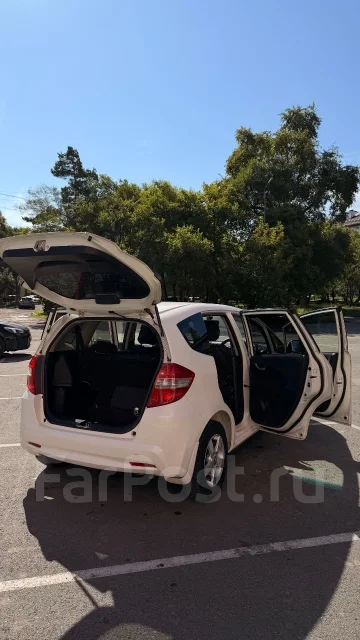 Honda Fit. ��������, ��������, 0.1 (100��.�.), ������, 180 000����. �� ����