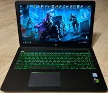 HP Pavilion. 15.6", 3,5����, ��� 8 ��, ���� 512���, WiFi: 1, Bluetooth: 1, ����������� �� 4��. ����