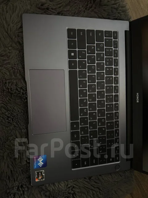 Honor MagicBook 14. 14", 2,1����, ��� 16 ��, ���� 512���, WiFi: 1, Bluetooth: 1, ����������� �� 5��. ����